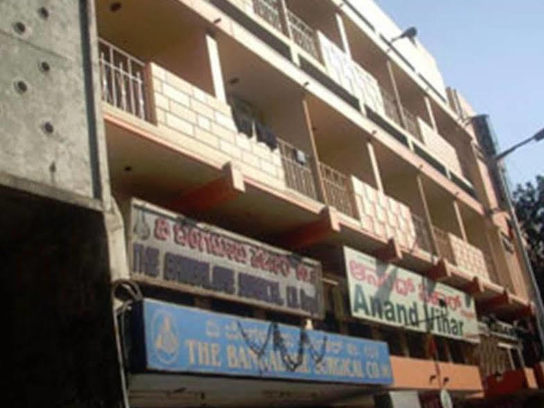 Hotel Anand Vihar Bangalore Buitenkant foto