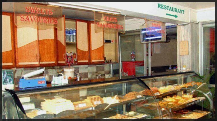 Hotel Anand Vihar Bangalore Buitenkant foto